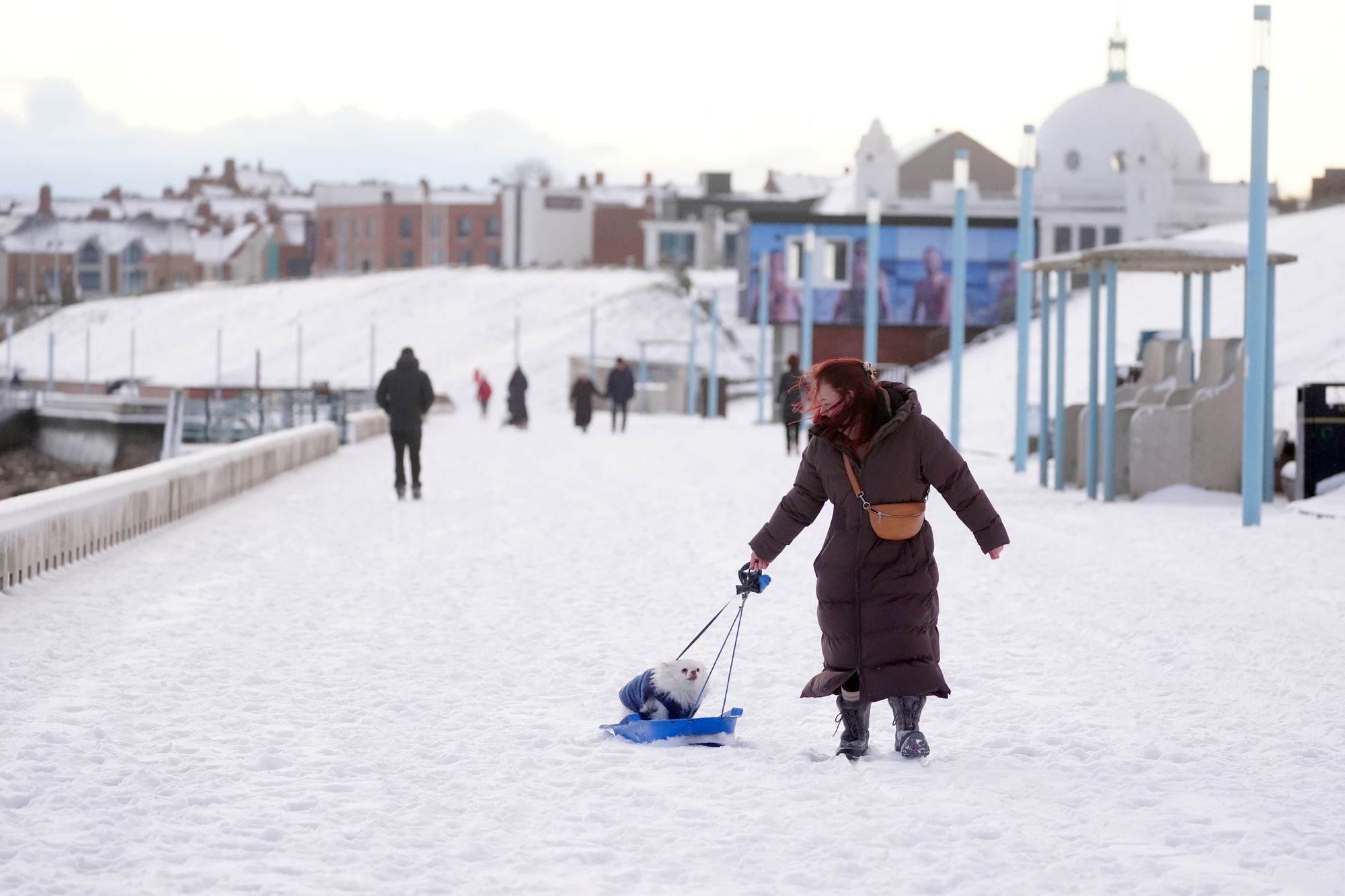 Temperatures will struggle to get above freezing as many people return to school or work after the festive period
