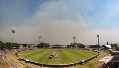 a-fire-in-the-mountains-around-franschhoek-some-30-kilometres-to-the-north-sent-heavy-smoke-billowing-toward-the-ground