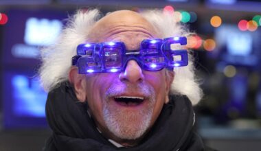 Dow, S&P 500 edge higher to kick off 2026, semiconductor stocks rally