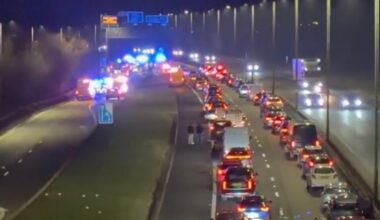 Edinburgh M9 drivers stuck in 'standstill' traffic as emergency services close road