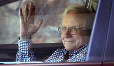 Warren Buffett’s Powerful Message to Any American Who Hopes to Retire One Day