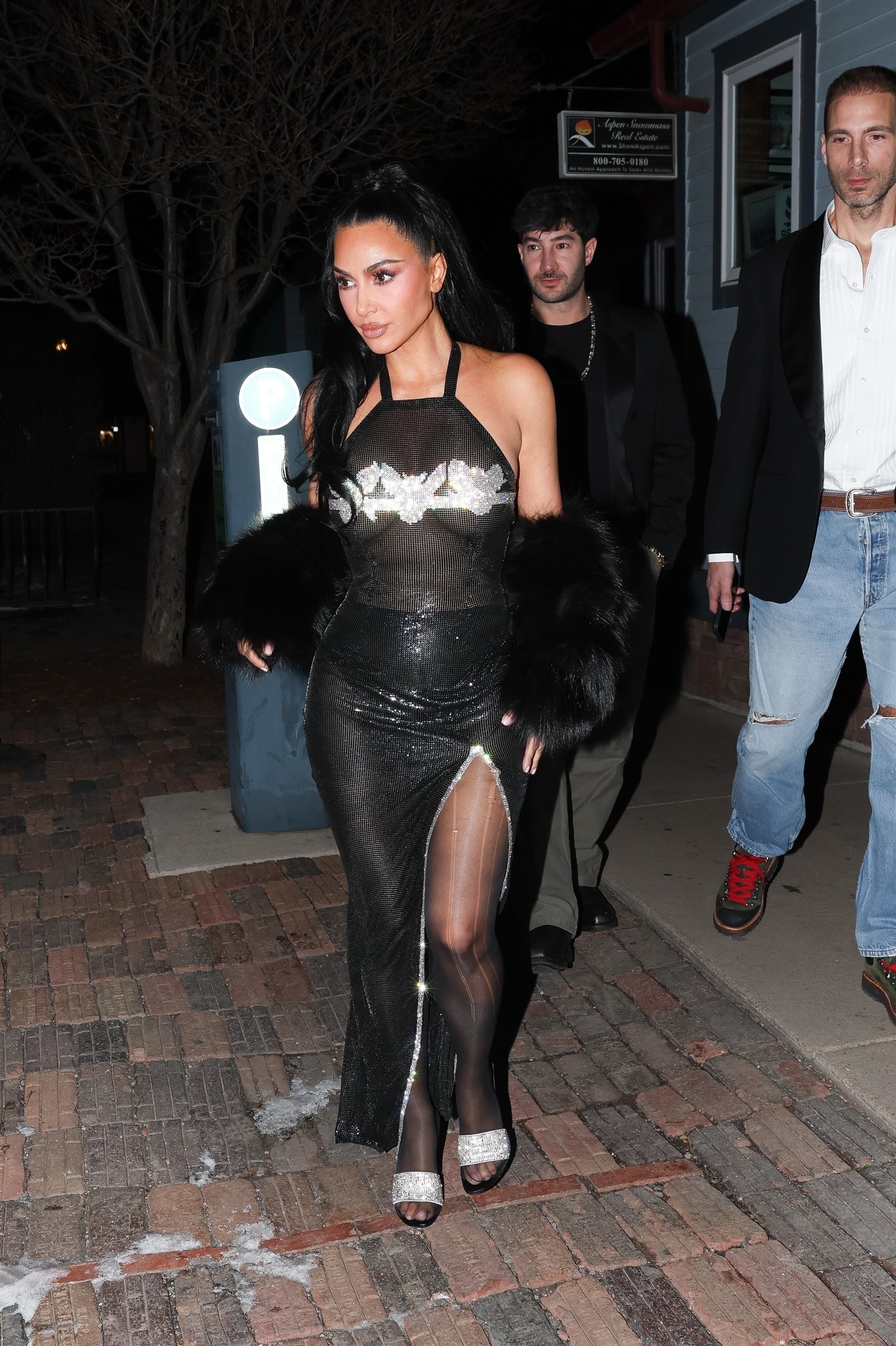 *premium exclusive* aspen, co american media mogul kim kardashian, formula 1 champion lewis hamilton, actress anya taylor joy, and musician malcolm mcrae were seen leaving matsuhisa restaurant in aspen and heading to the much anticipated kate hudson new year's eve party, turning heads as they made their way to the festive celebration. pictured: kim kardashian backgrid usa 31 december 2025 usa: +1 310 798 9111 / usasales@backgrid.com uk: +44 208 344 2007 / uksales@backgrid.com *uk clients pictures containing children please pixelate face prior to publication*