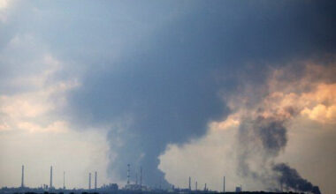 Ukraine Punches Back Against Russia, No Letup to Oil Refinery Strikes