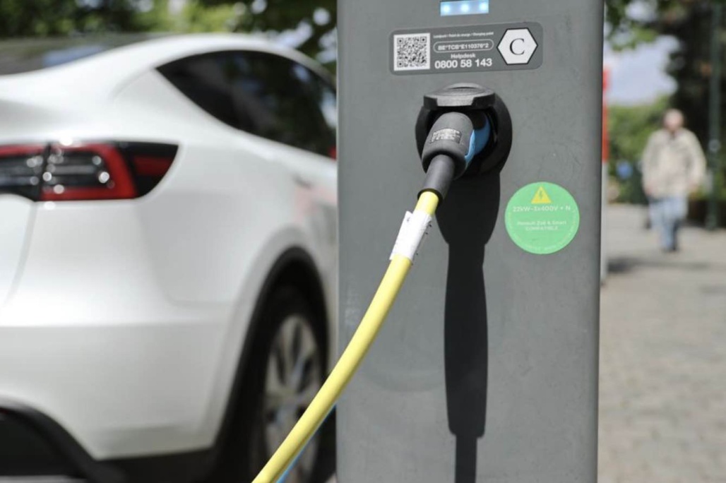 EV sales rebound in Germany as Chinese brands make inroads