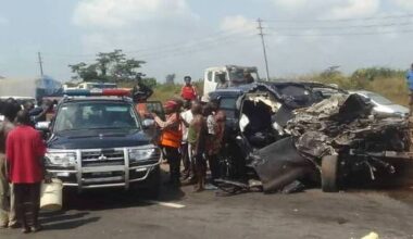 Anthony Joshua returns to Britain after car crash that killed two friends in Nigeria