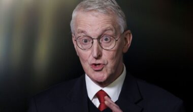 Supporting image for story: Axing Troubles immunity from Legacy Act a ‘down payment on trust’ – Hilary Benn