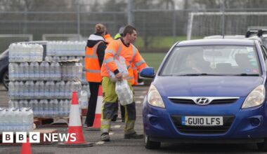 Tens of thousands in Sussex and Kent start working week without water