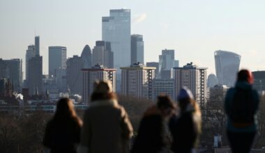 London stocks hit record as 2026 kicks off with global gains