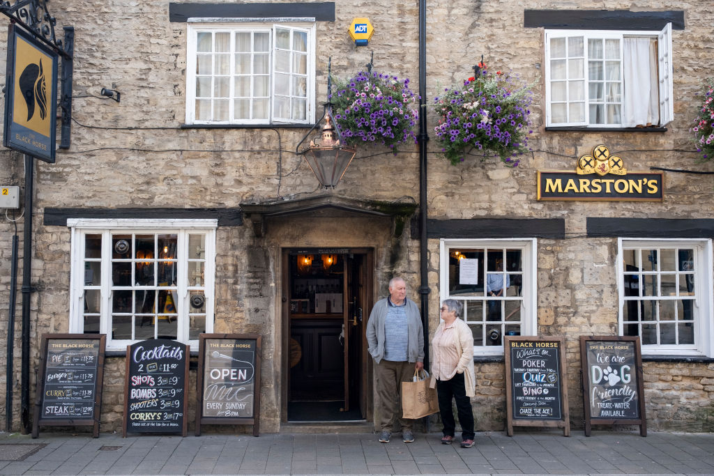 Marston's brewery Black Horse pub