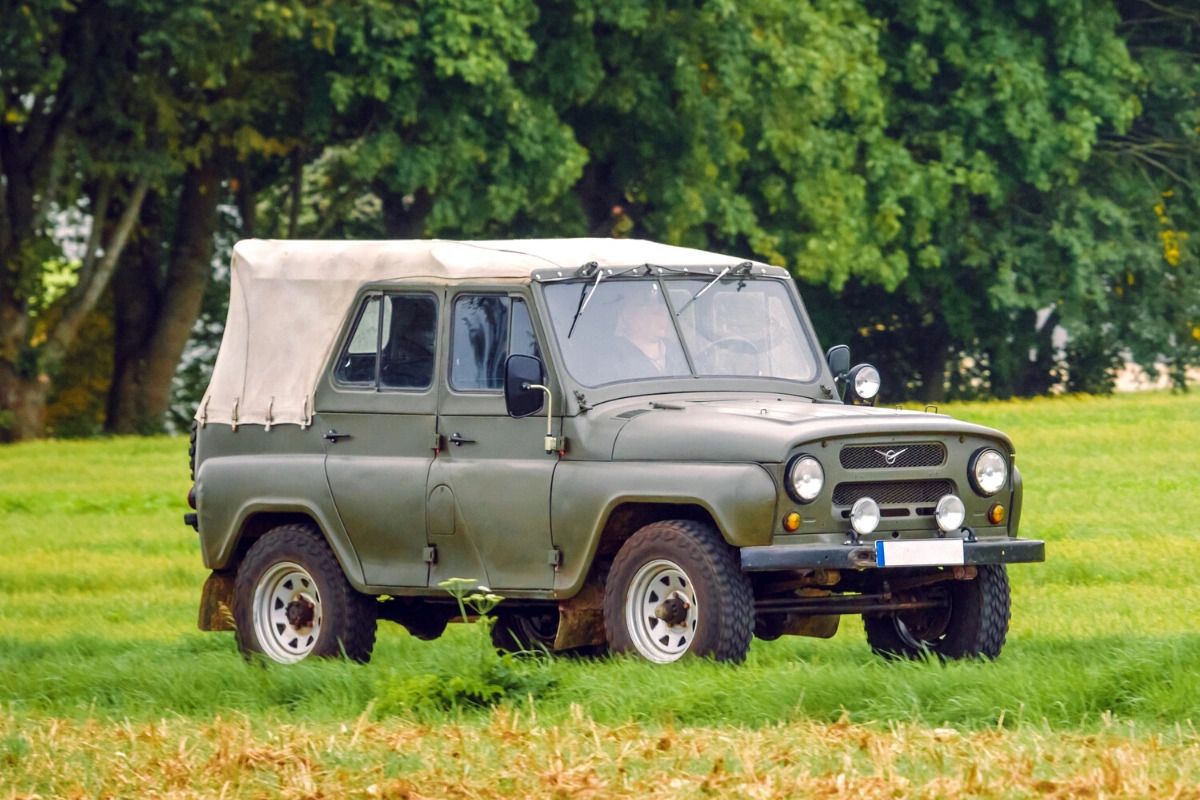 Unique Soviet SUV for sale in Germany