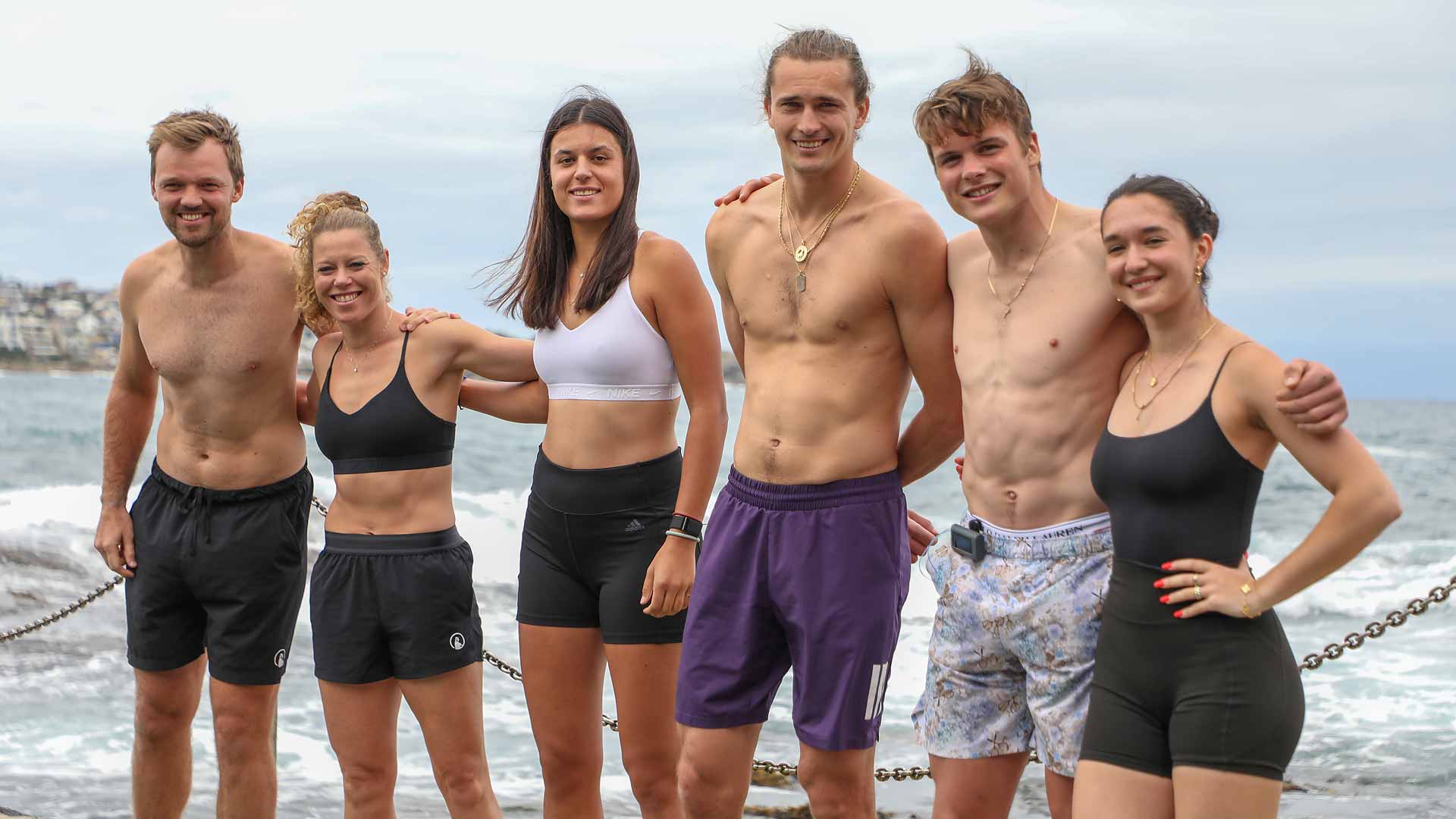 Team Germany visits Wylie's Baths Friday before the start of Sydney action in the United Cup.