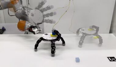 Scientists unveil crawling robot hand that can grasp multiple objects