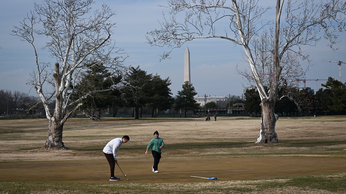 Trump's despotism extends to DC golf courses
