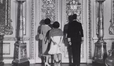 What Virginia Woolf understood about "The Firm"