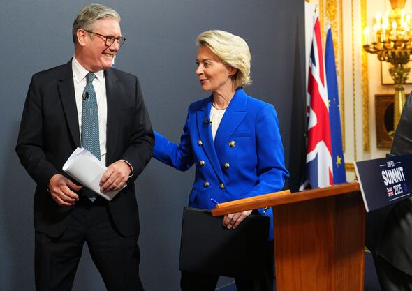 Keir Starmer and EU Commission president Ursula von der Leyen