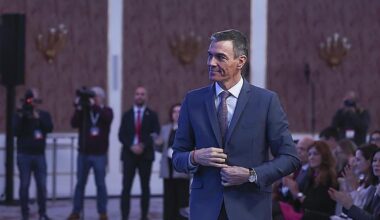 Spain's PM announces 'a major sovereign wealth fund', starting with 10.5 billion euros, to offset imminent end of EU aid