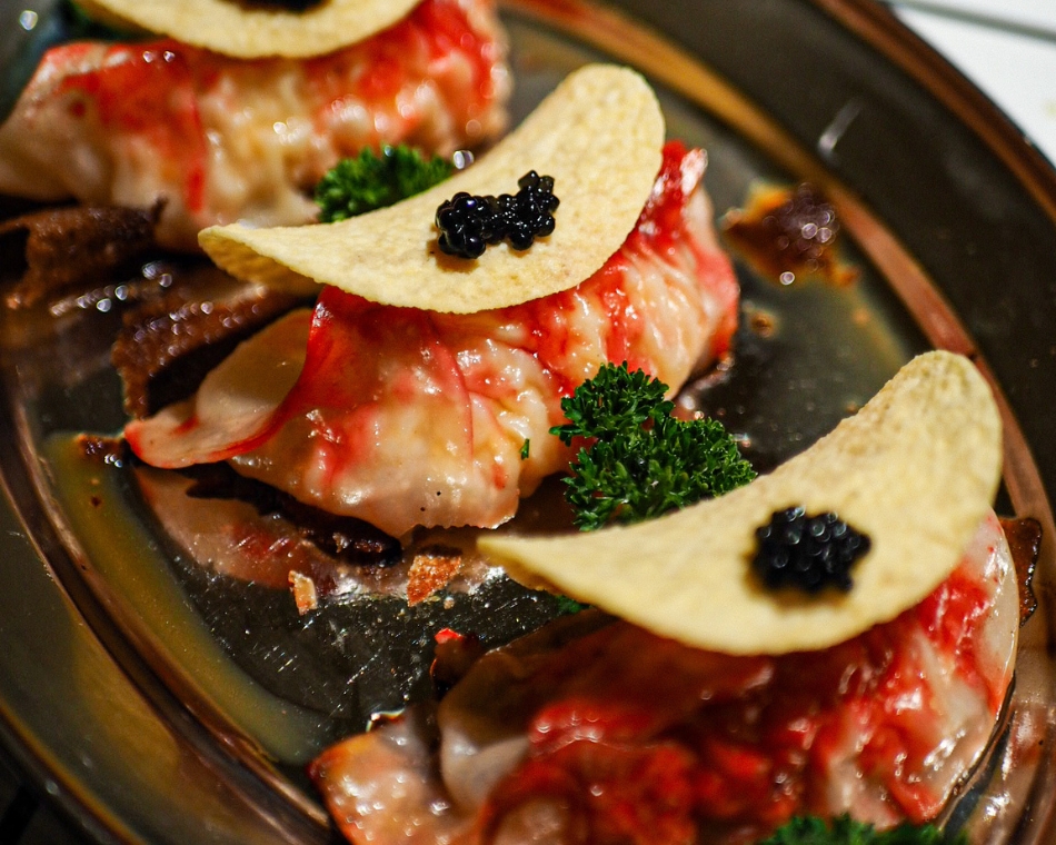 prawn dumplings with crisps