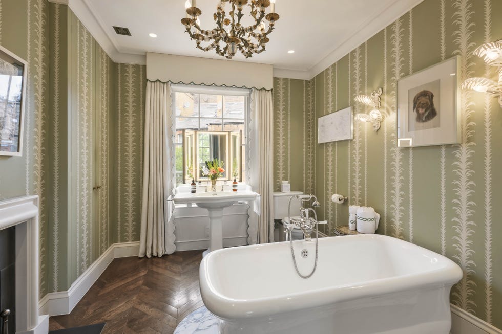 house for sale in chelsea, london