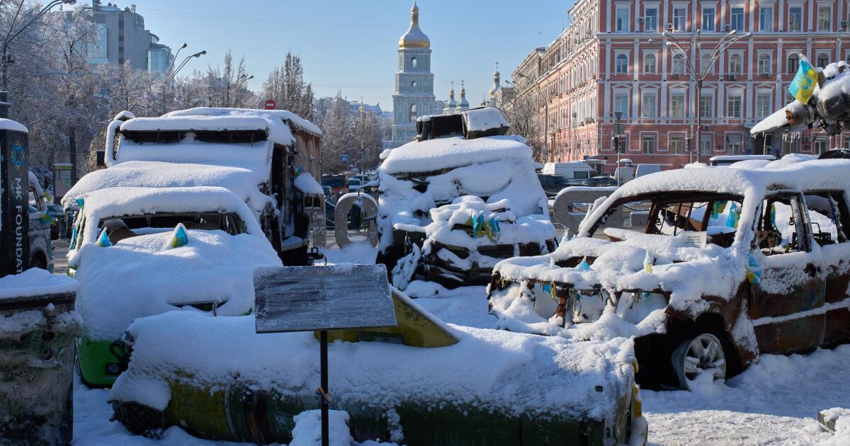 Ukrainian drone strikes cut power to hundreds of thousands in Russia-occupied southern Ukraine
