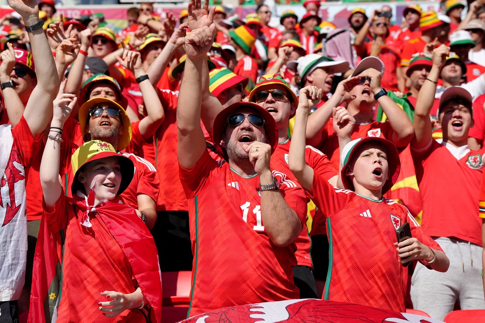 Poll suggests many Wales fans would not travel to USA for World Cup