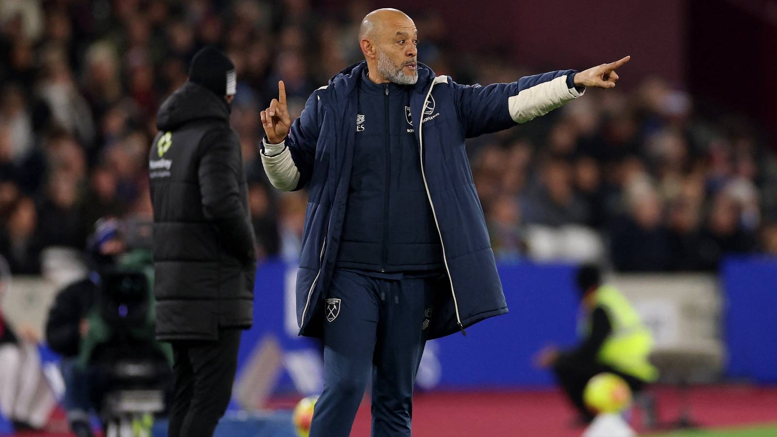 Callum Wilson in talks to leave West Ham after Taty Castellanos announcement