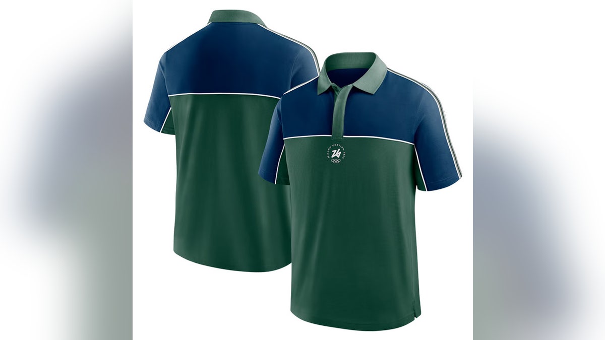 A vintage-style polo that’s great for wearing to work.