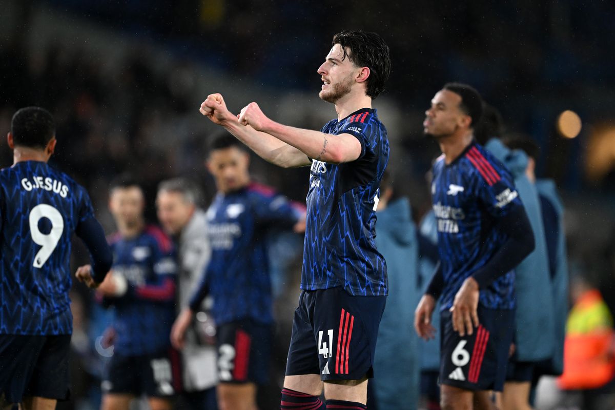 LEEDS, ENGLAND - JANUARY 31: Declan Rice of Arsenal celebrates following the team's victory during the Premier League match between Leeds United and Arsenal at Elland Road on January 31, 2026 in Leeds, England. (Photo by David Price/Arsenal FC via Getty Images)