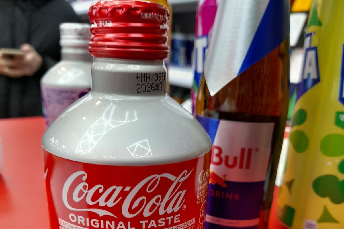 What officers found during an operation to tackle illegal vapes and cigarettes