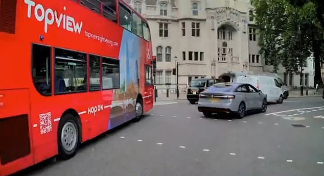 The car ran a red light, which is a motoring offence carrying three penalty points and a £100 fine