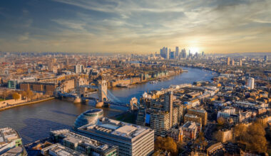 Inside the Plan To Use the River Thames To Heat Iconic London Landmarks