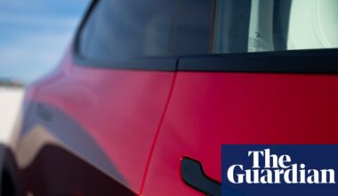 China to ban hidden car door handles on all EVs over crash safety concerns | Electric, hybrid and low-emission cars