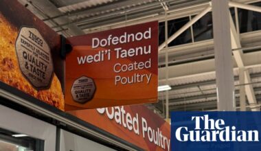 Tesco sorry for putting up Welsh bilingual signs in Cornwall | Cornwall