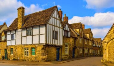 UK village ‘frozen in time’ is the most magical place in England | UK | Travel