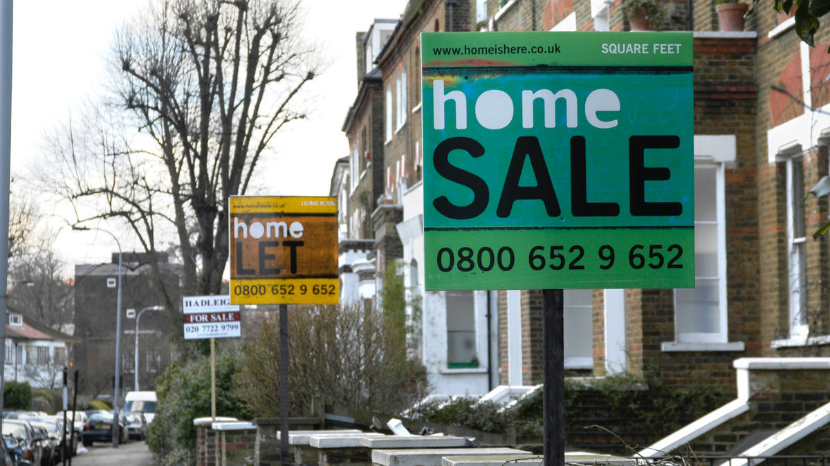 New home registrations plunge by 27% in London last year