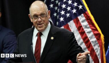 Live updates: Trump's 'border tsar' says 700 federal agents leaving Minnesota