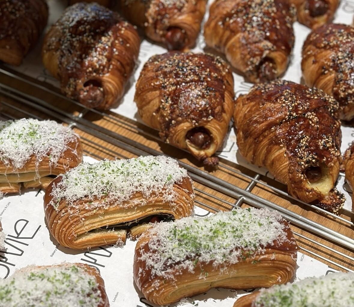 A1 Retail Magazine Logo