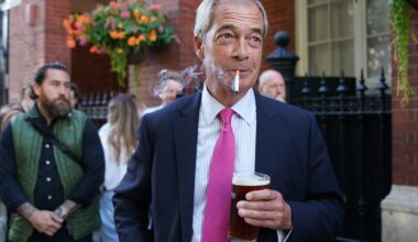Pint-swilling Nigel Farage wants to be savior of Britain’s pubs – POLITICO