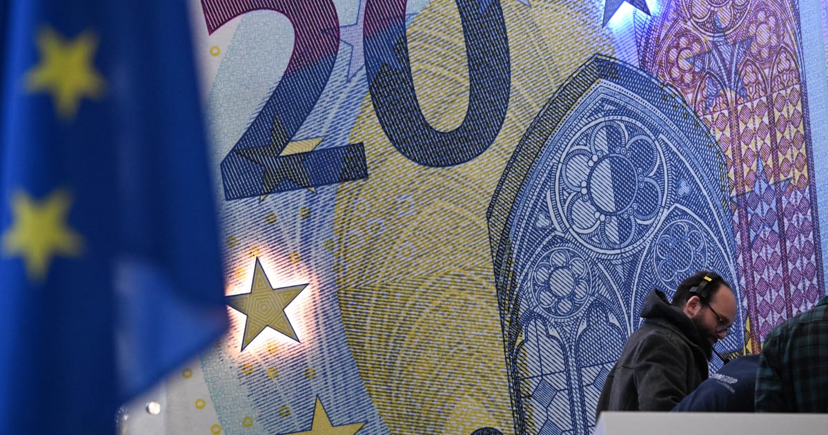 ECB keeps rates on hold, flags high uncertainty – POLITICO