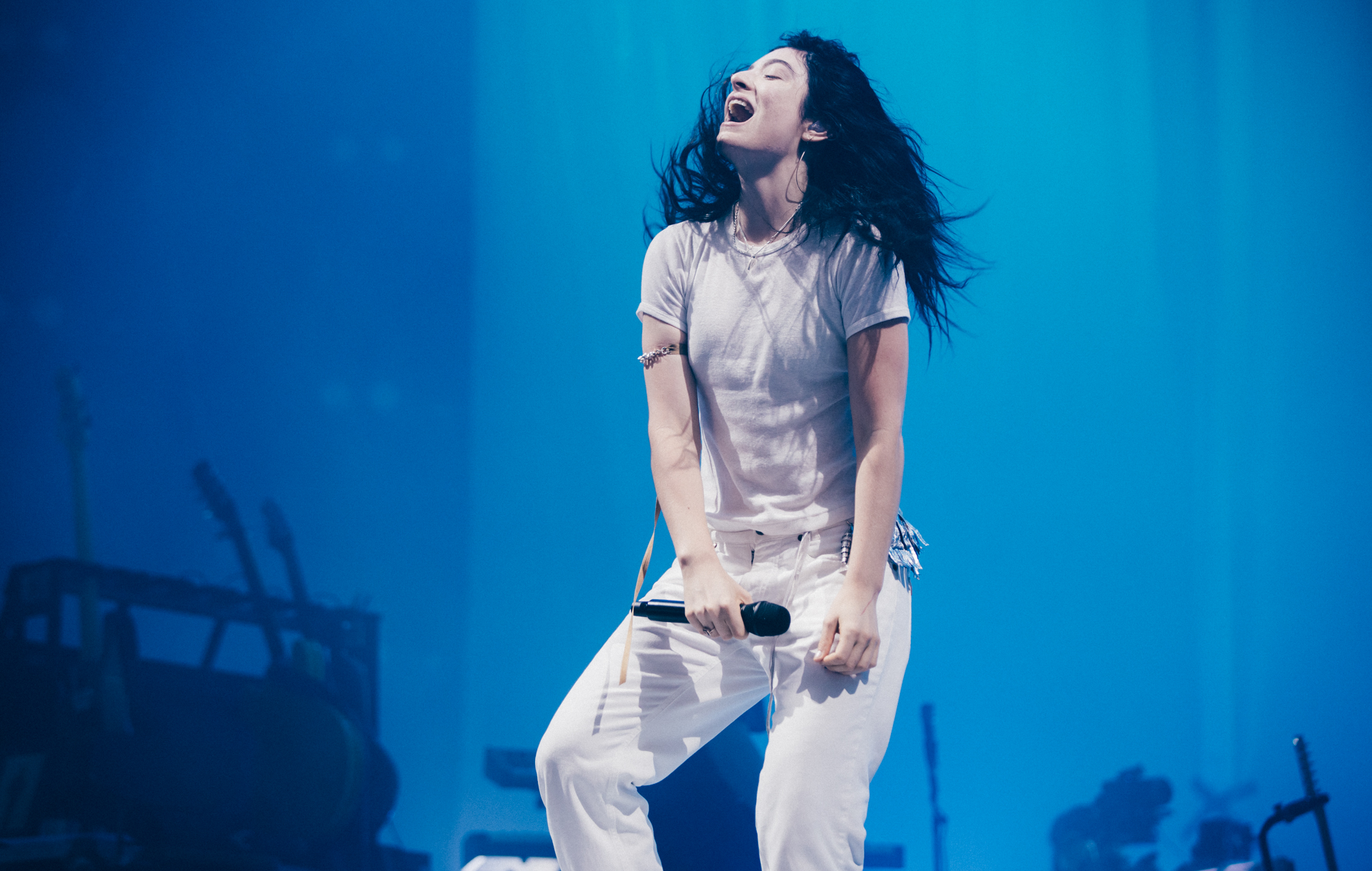 Lorde live at Glastonbury 2025. Credit: Derek Bremner for NME