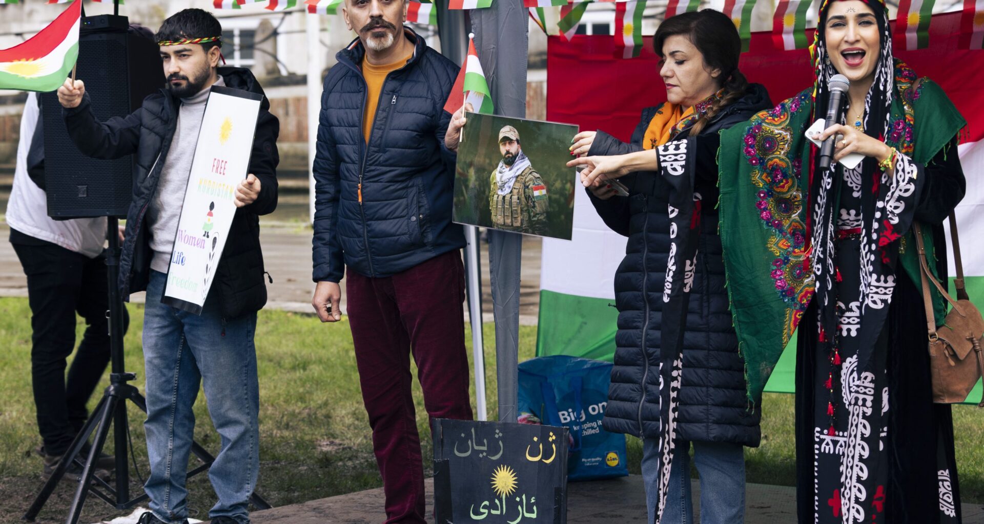 Bristol's Kurdish community rallies for Rojava