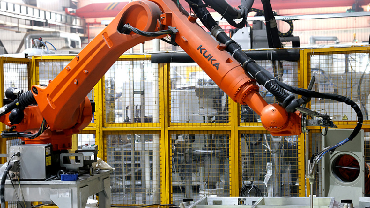 China's manufacturing activity softens, business sentiment stays upbeat - news.cgtn.com