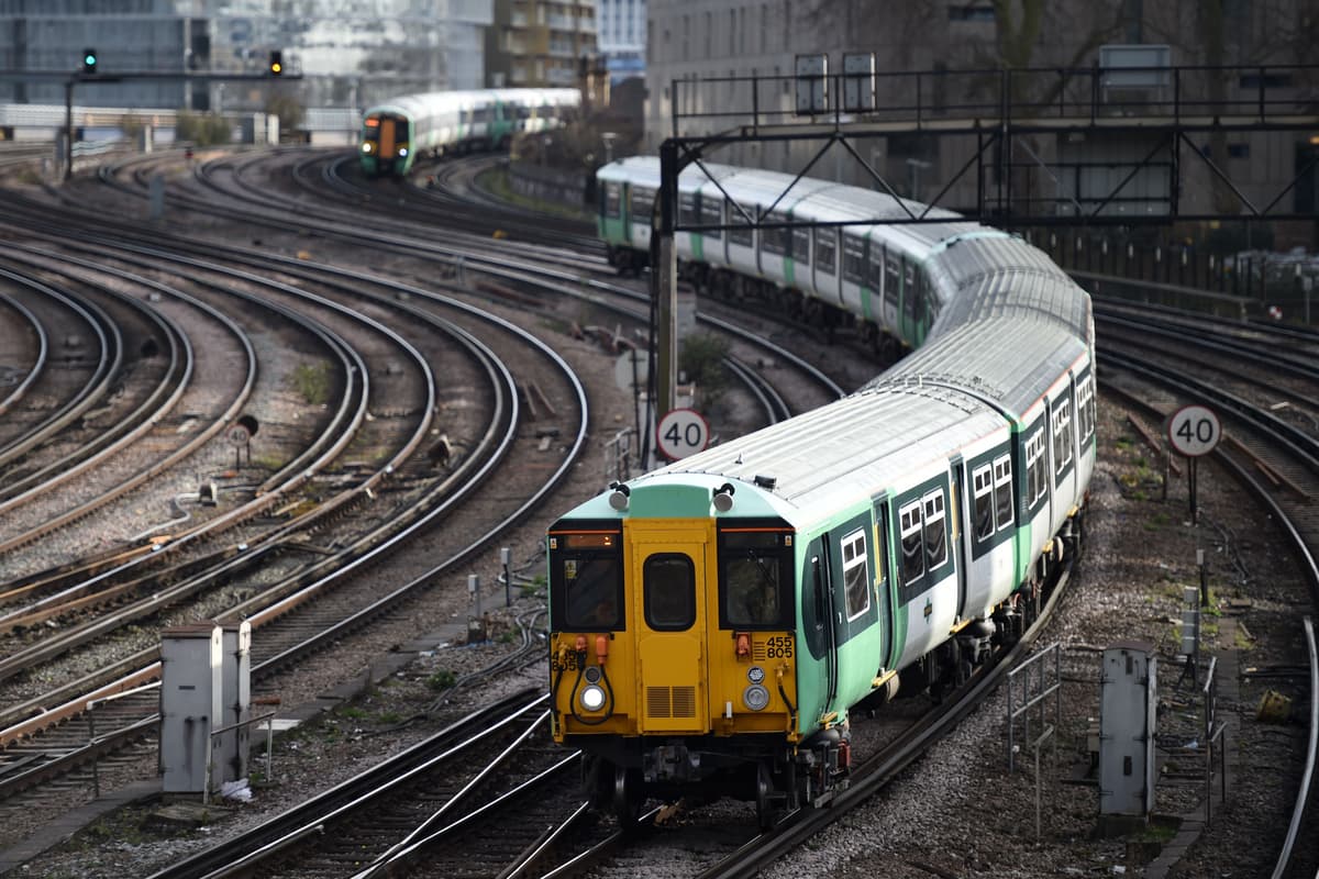 London travel news LIVE: Southern and Thameslink trains cancelled as 'major disruption' hits rush hour