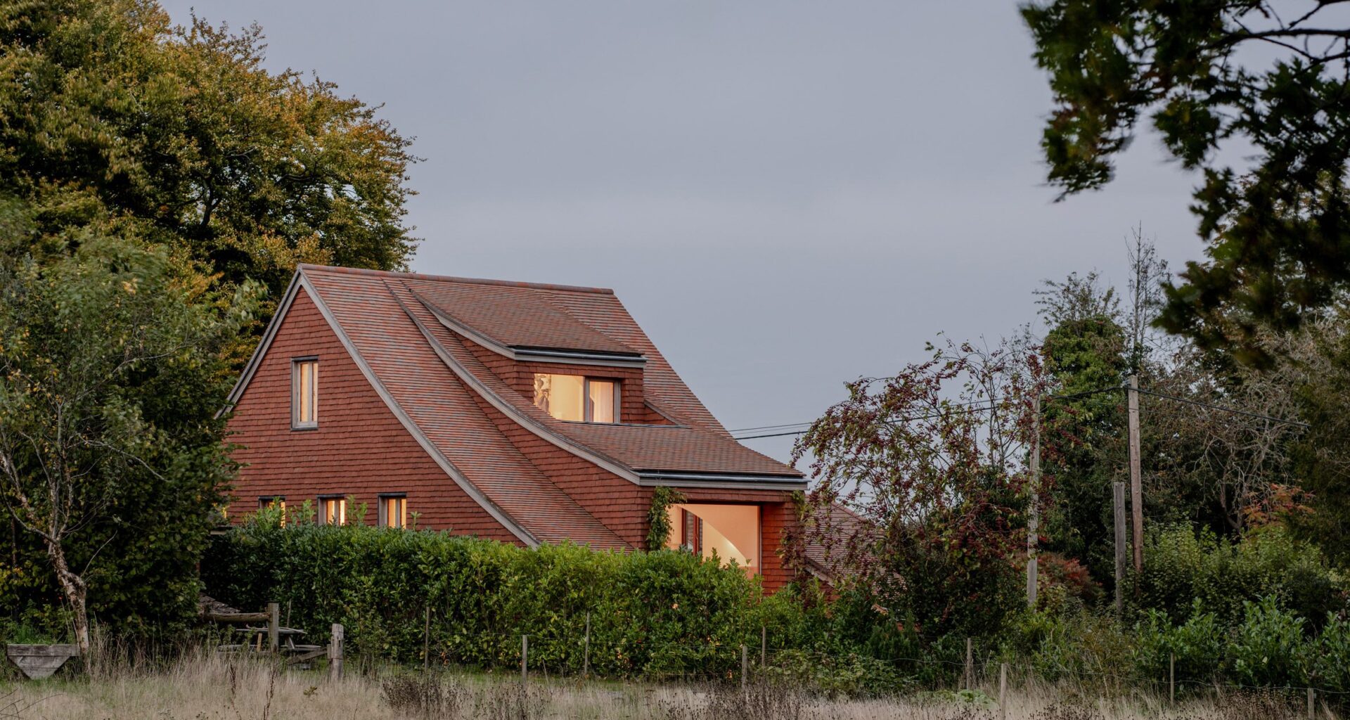 Curved roof of Clay Rise by Templeton Ford