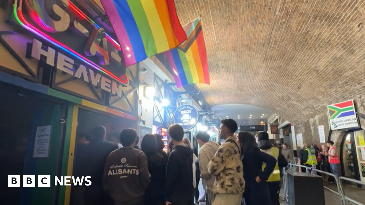 A queue to Heaven nightclub