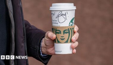 A picture of the Pornhub logo on a web browser.