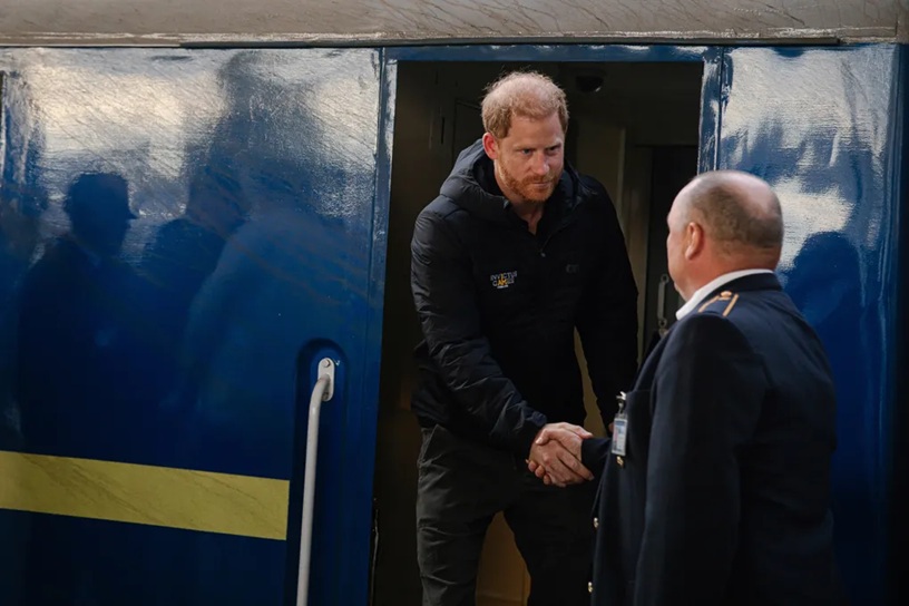 Prince Harry makes surprise visit to Ukraine in support of wounded servicemen