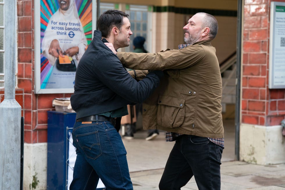 mark junior and ross fighting in eastenders