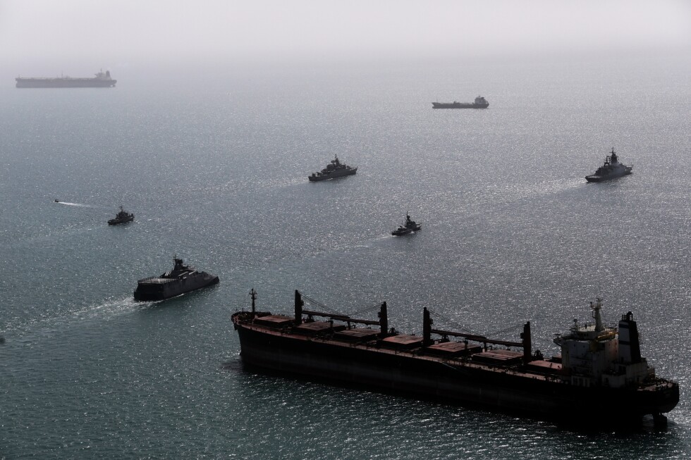 Iran holds drills as US carrier nears Mideast ahead of possible war