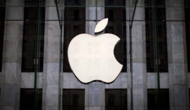 Three YouTubers accuse Apple of illegal scraping to train its AI models