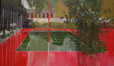Hurvin Anderson’s Country Club: Chicken Wire and Colonial Histories at Tate Britain